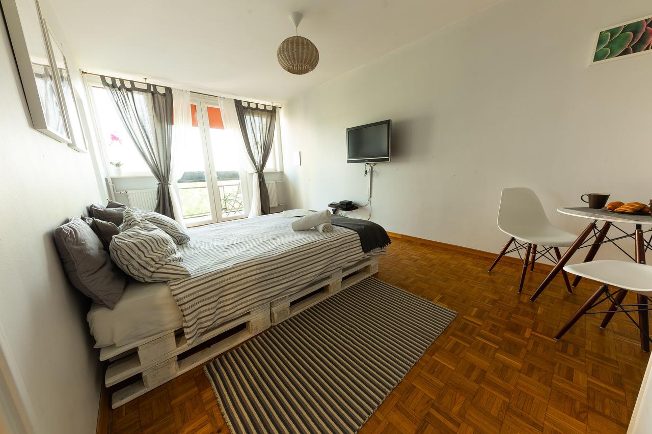 Warszawa Apartamenty - Promyk Bagian luar foto